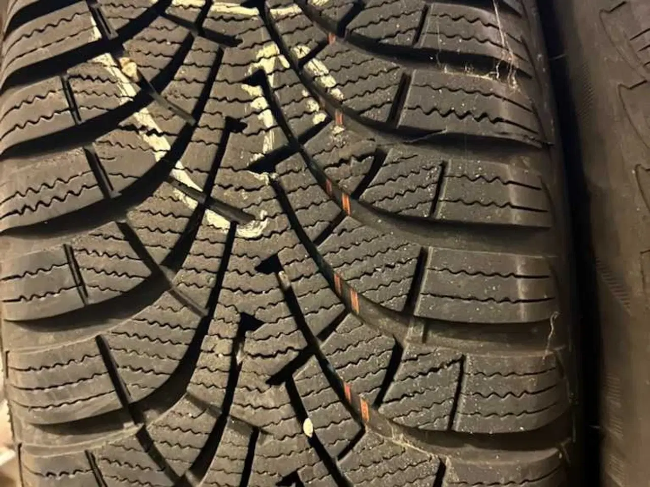 Billede 2 - Audi q2 original 16" alu 4 stk. Med vinterdæk.