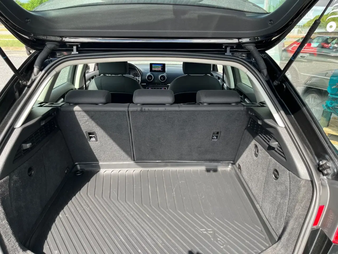 Billede 5 - Audi A3 1,6 TDi 110 Ultra Attraction Sportback