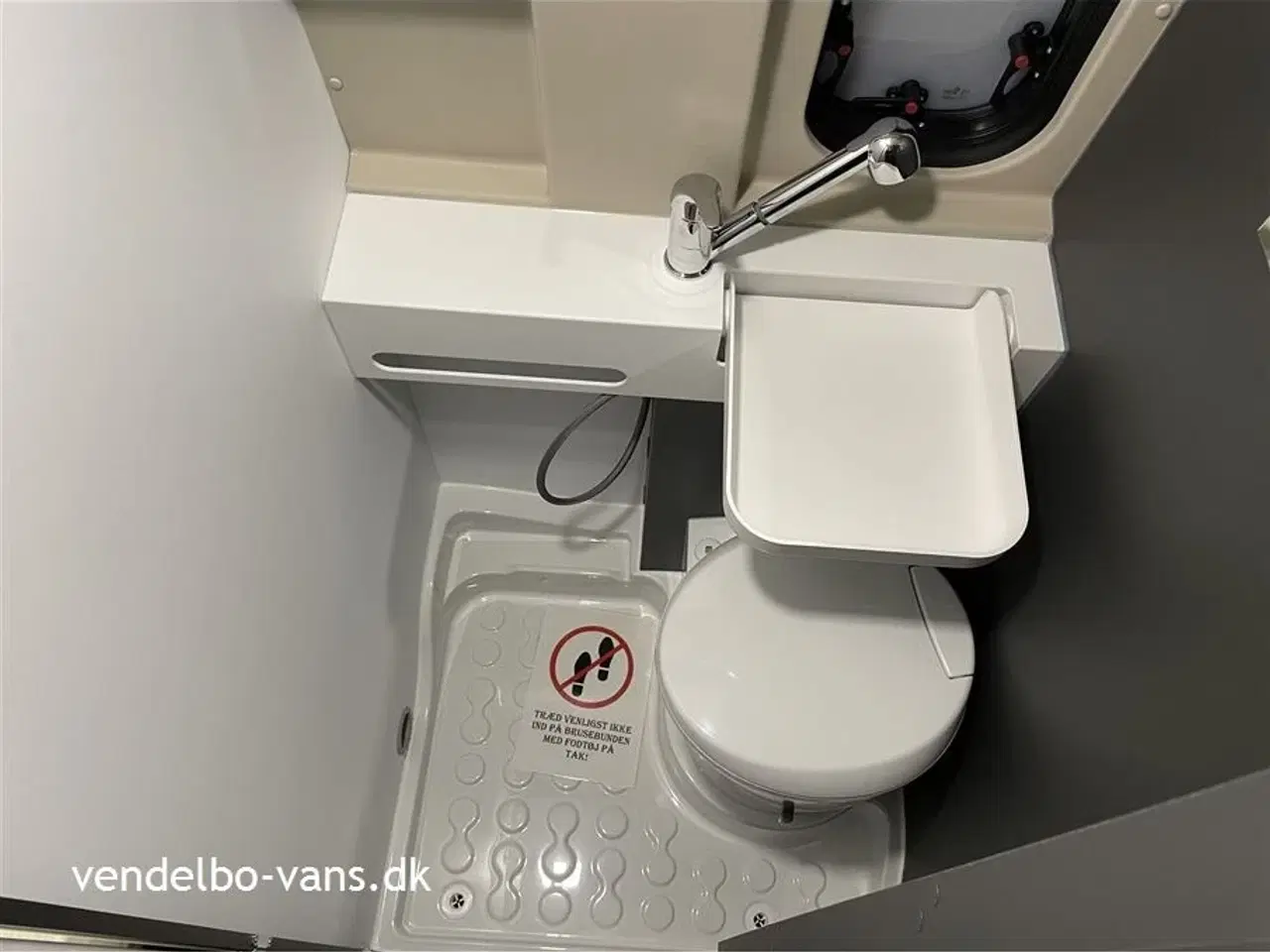 Billede 16 - 2026 - McLouis Menfys Van 1 KUN 541 cm lang - 205 cm bred og 265 cm høj