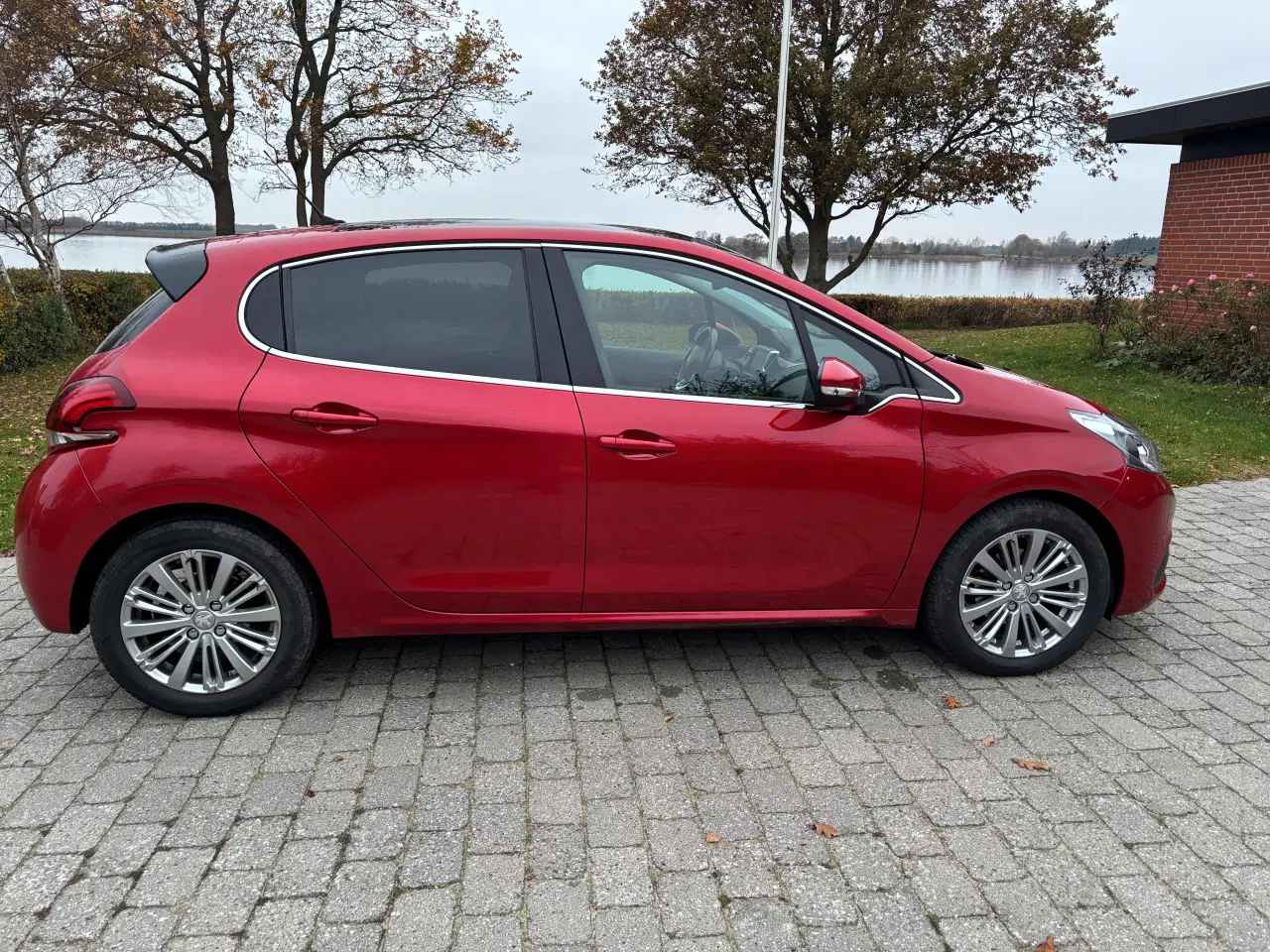 Billede 4 - Peugeot 208 1,5 BlueHDi Infinity Sky