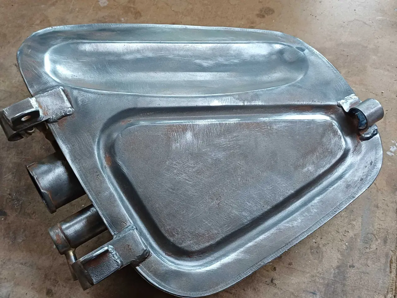 Billede 3 - TRIUMPH Olietank