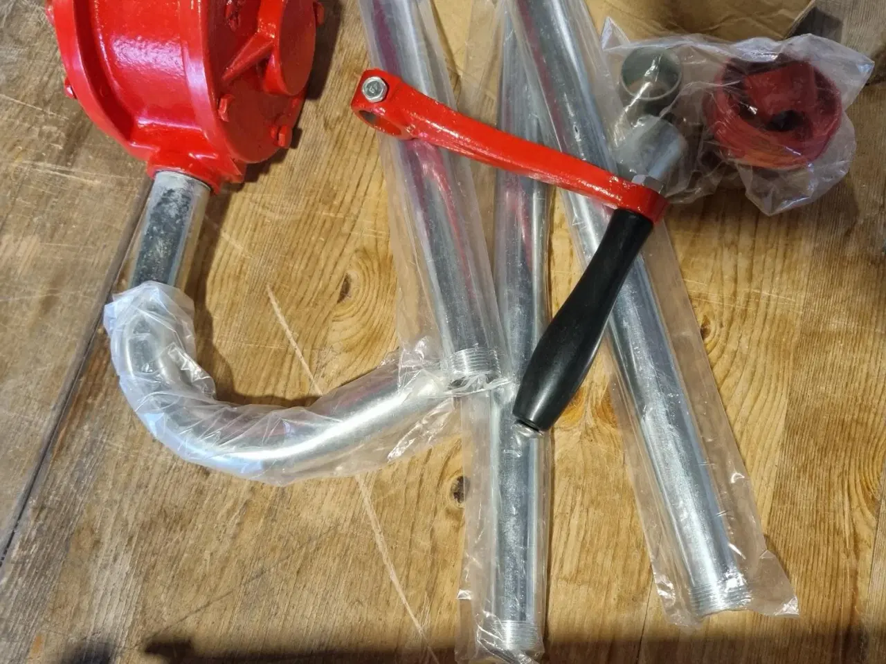 Billede 3 - Oliepumpe, helt ny, manuel inkl forsendelse