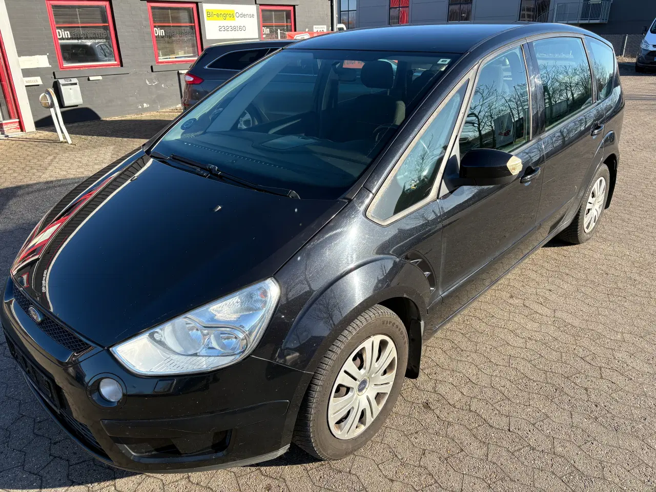 Billede 2 - Ford S-Max 2,0i benzin 7 pers - Nysynet