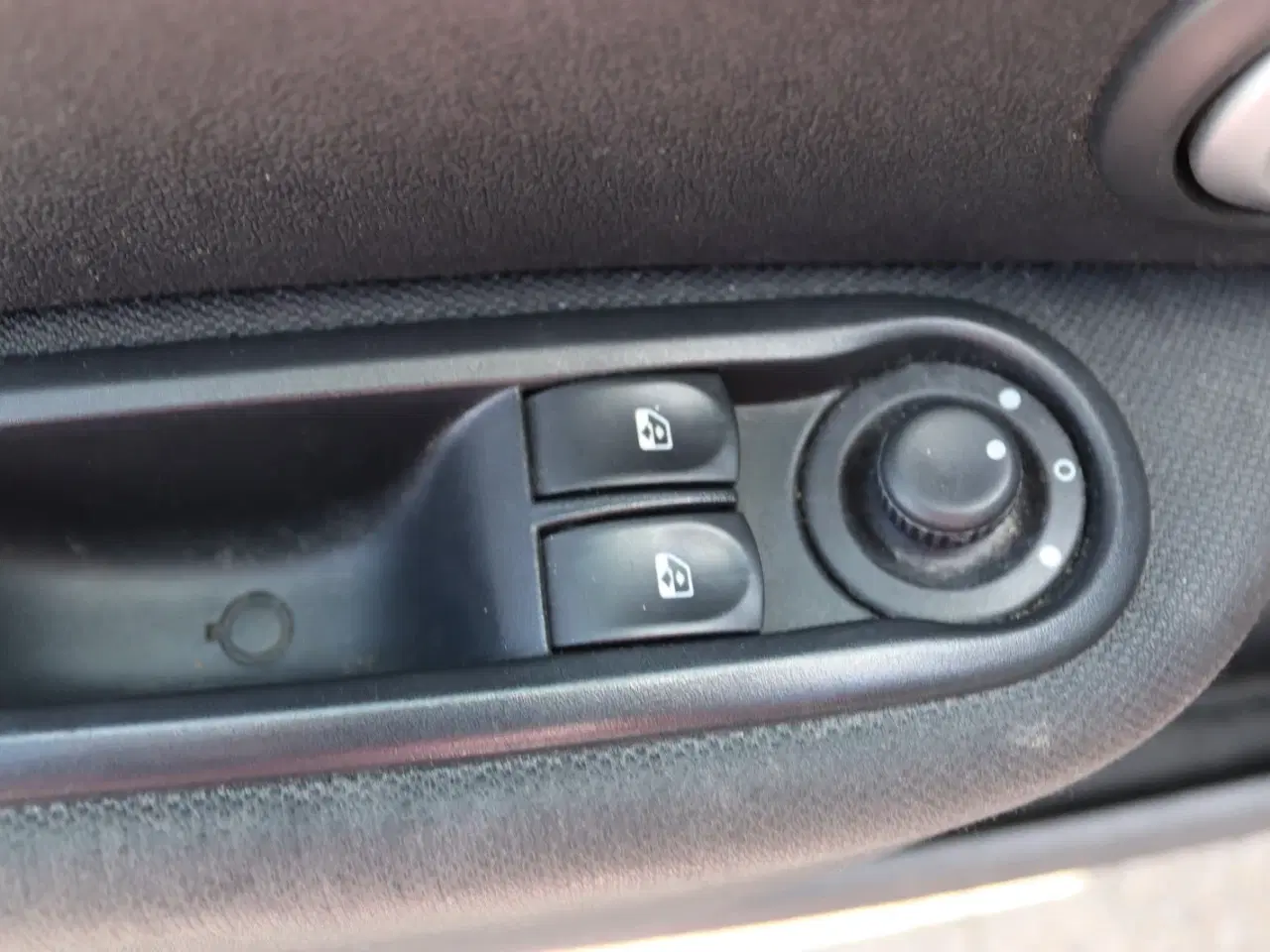 Billede 10 - Renault Clio III 1,2 16V Authentique