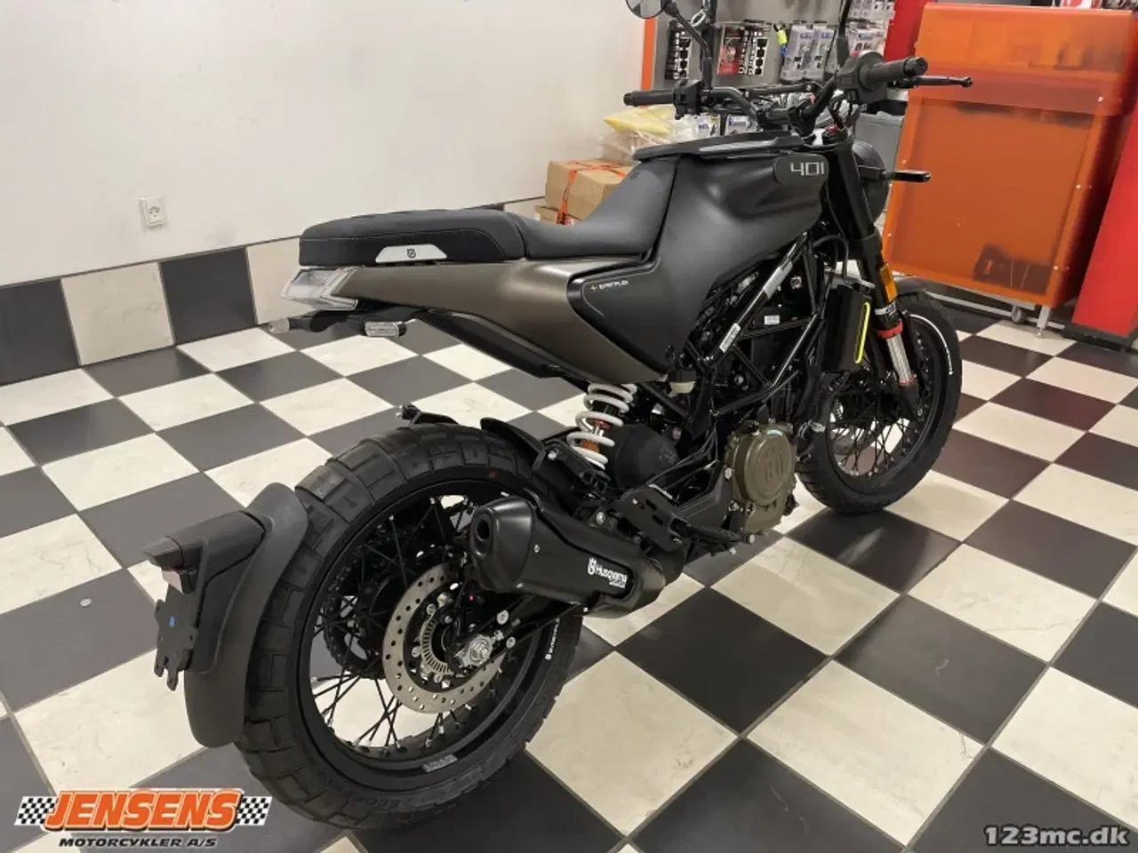 Billede 6 - Husqvarna Svartpilen 401