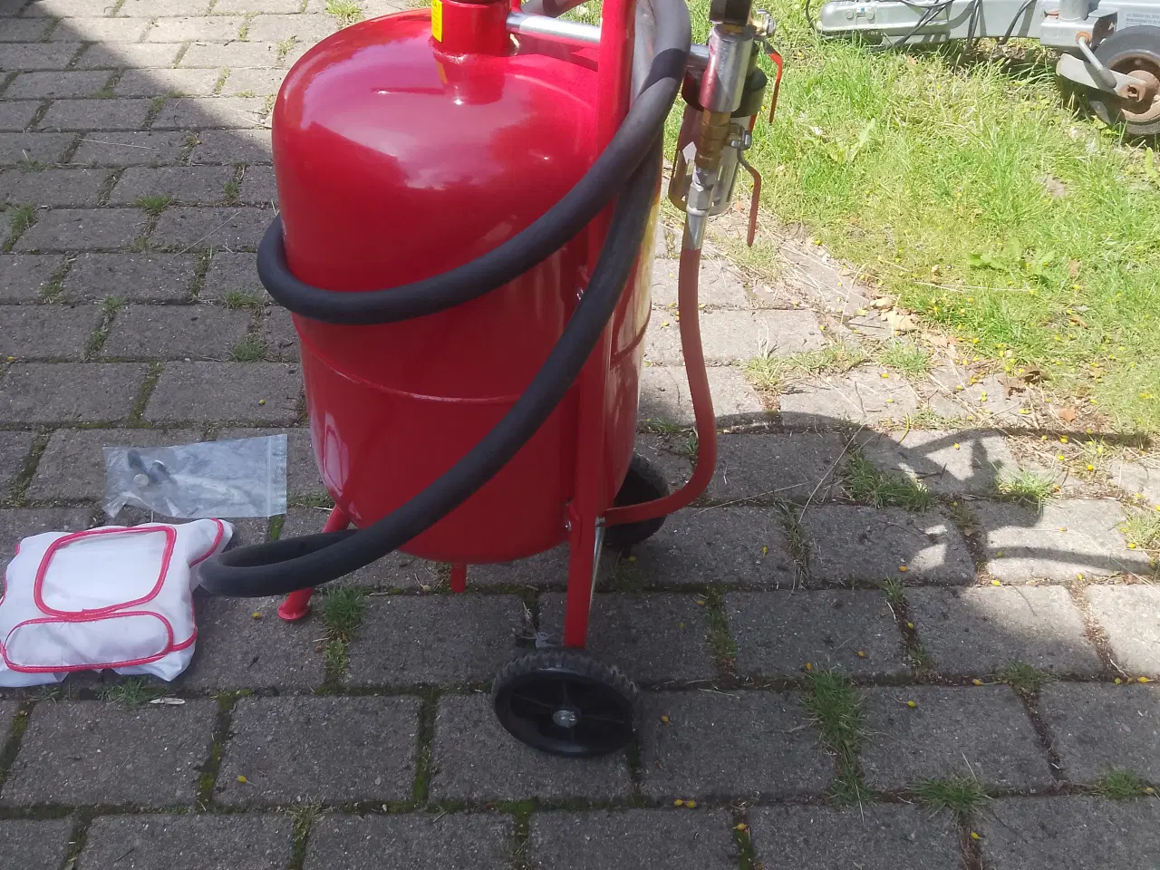 Billede 2 - Sandblæser mobil - 38 liter kapacitet