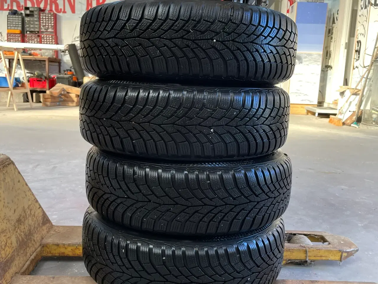 Billede 11 - 15" original WV Polo stålfælge + vinterdæk Conti