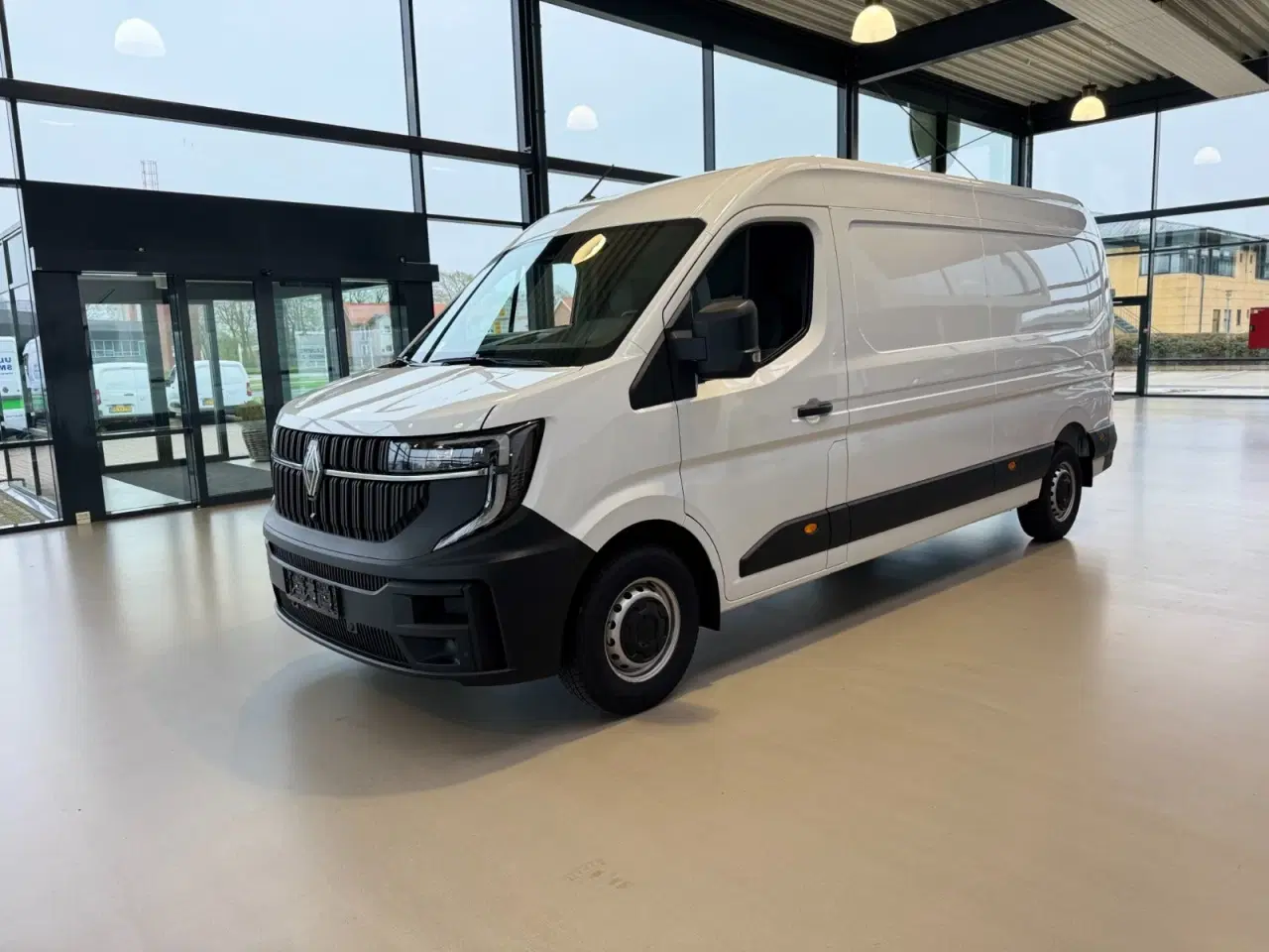 Billede 3 - Renault Master V T35 87 E-Tech L3H2 Kassevogn Tekno