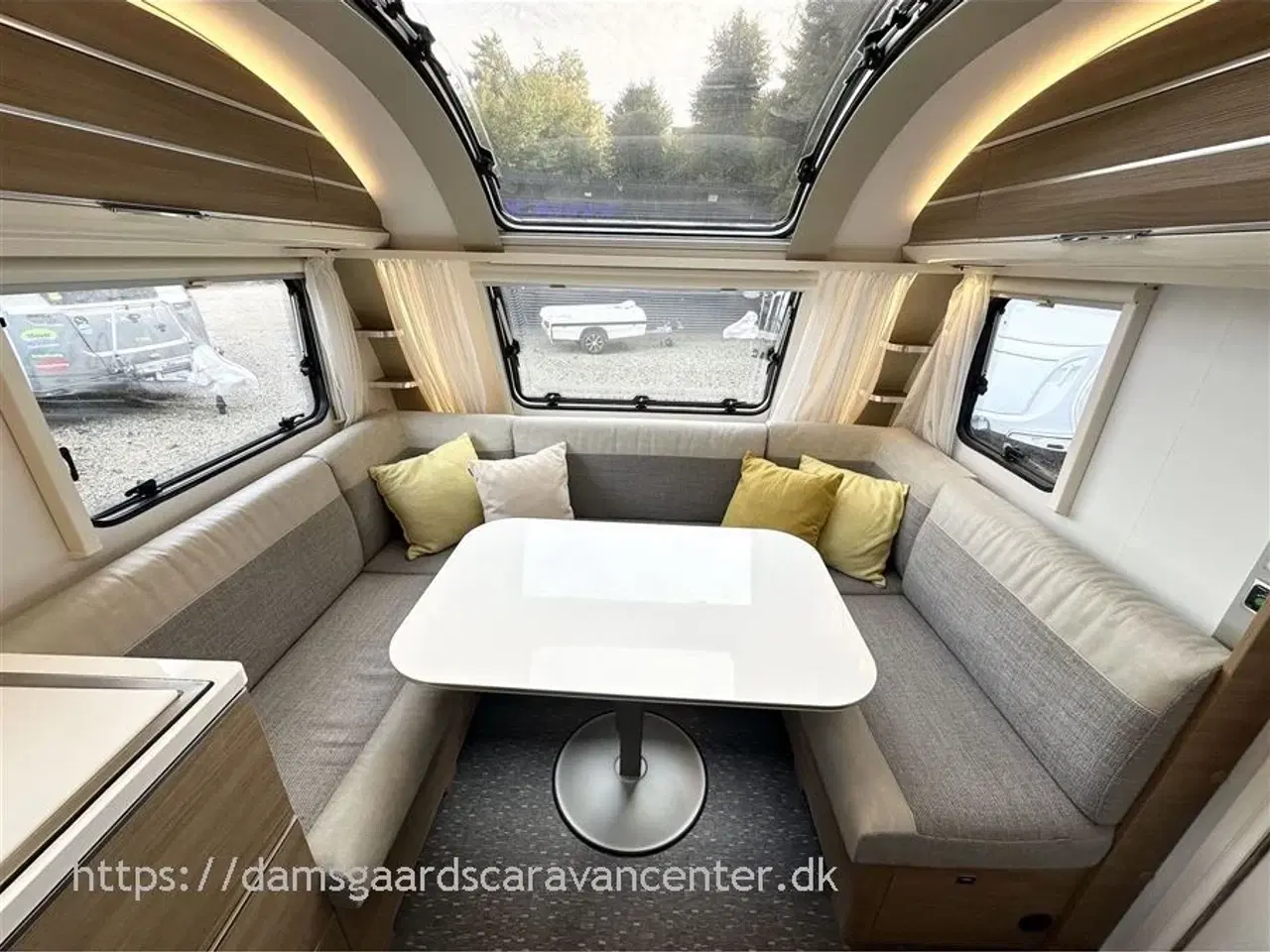 Billede 10 - 2020 - Adria Adora 613 UT Queensbed-Mover-El. gulvvarme-Fortelt