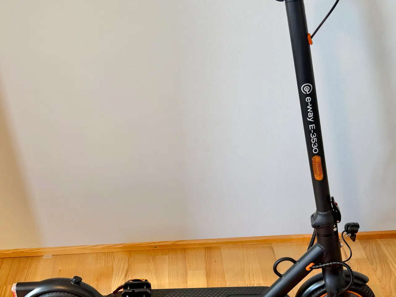 Billede 1 - El løbehjul E-Way E-3530 op til 30 km.