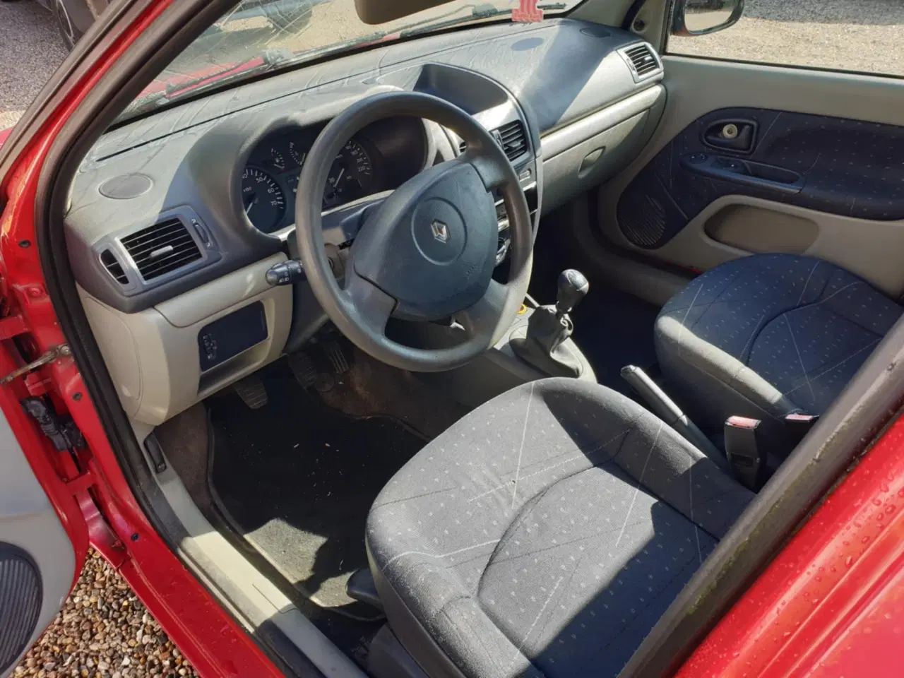 Billede 6 - Renault clio nysynet med plader 