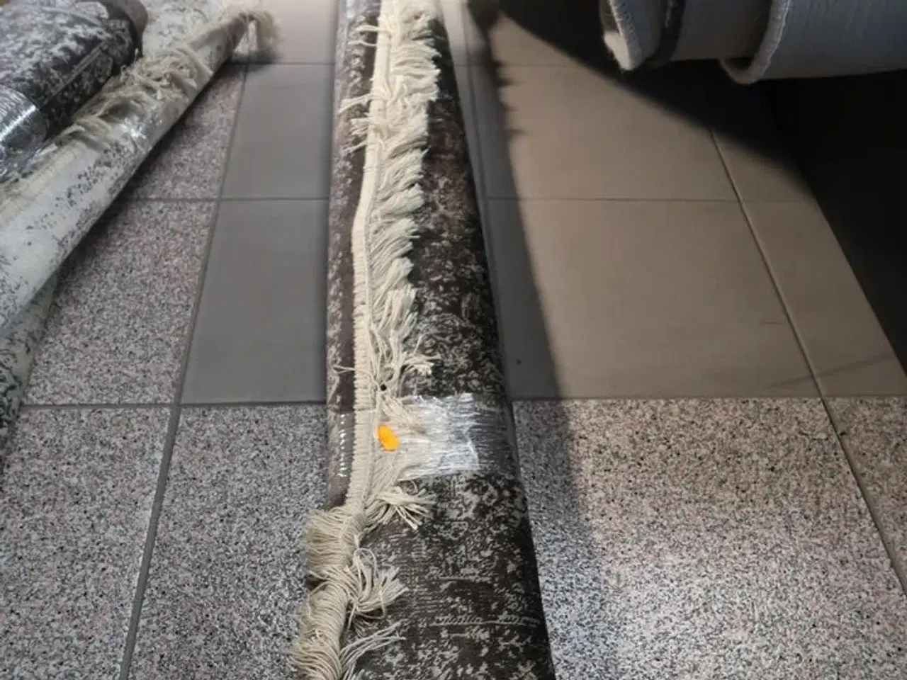 Billede 1 - Gulvtæppe MIGADAN ROYAL PALACE 914748 3333