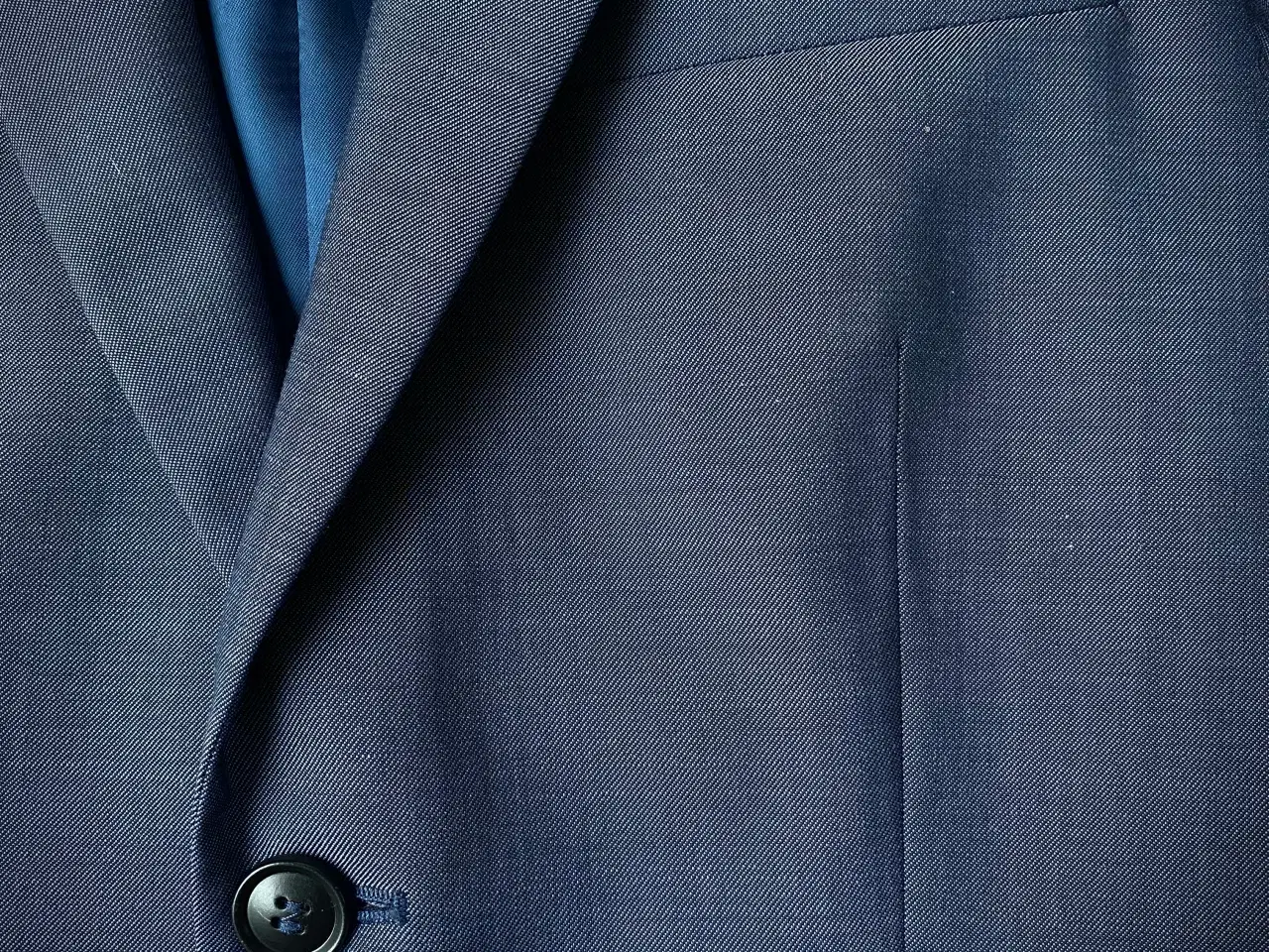 Billede 3 - Flot blå ubrugt blazer