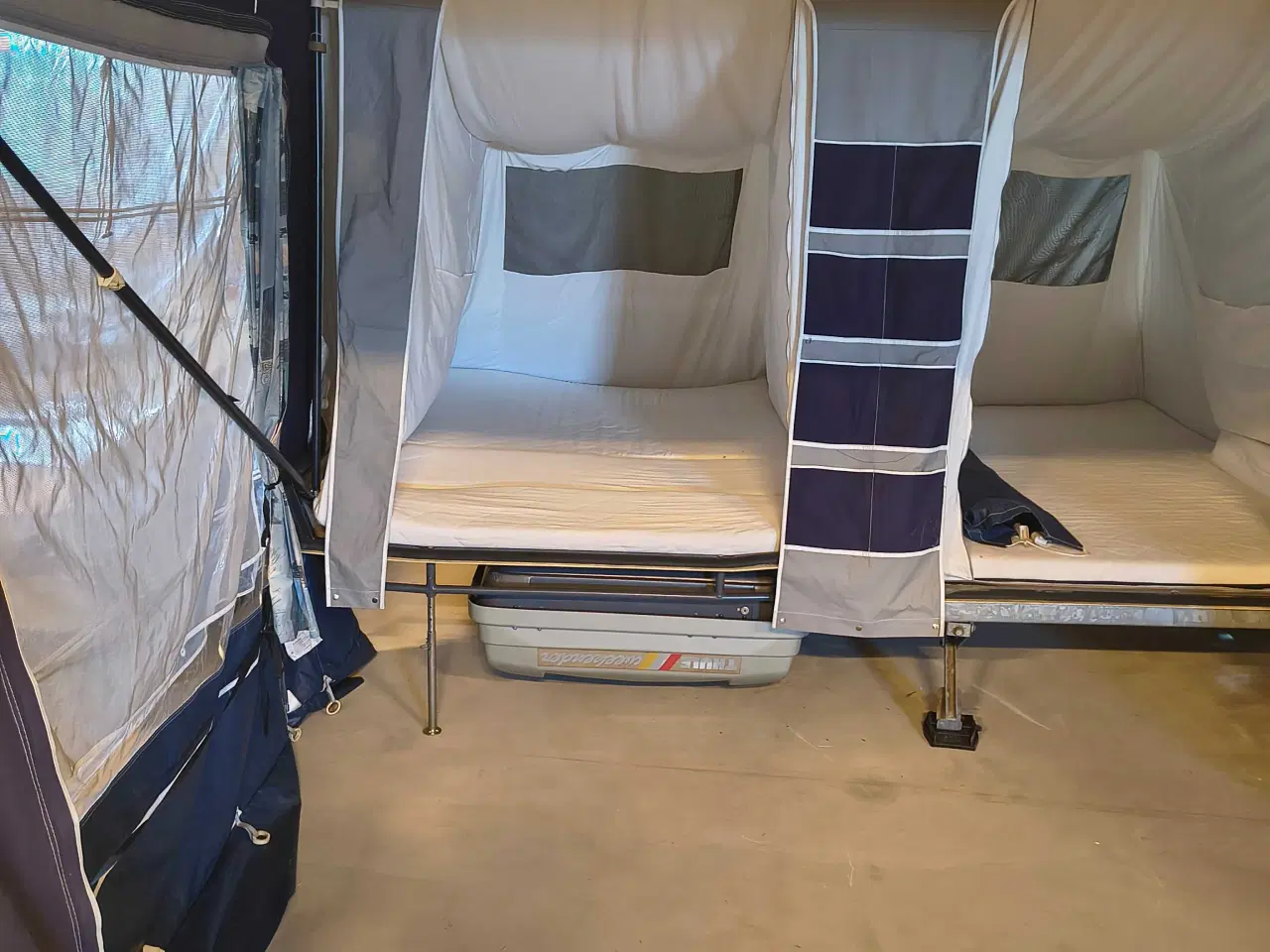 Billede 6 - Vi har fyldt lageret med campleter.