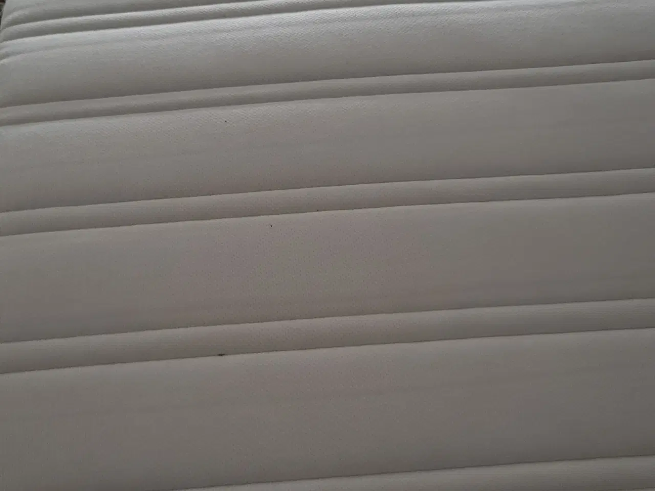 Billede 1 - Skum og top madras 90x200