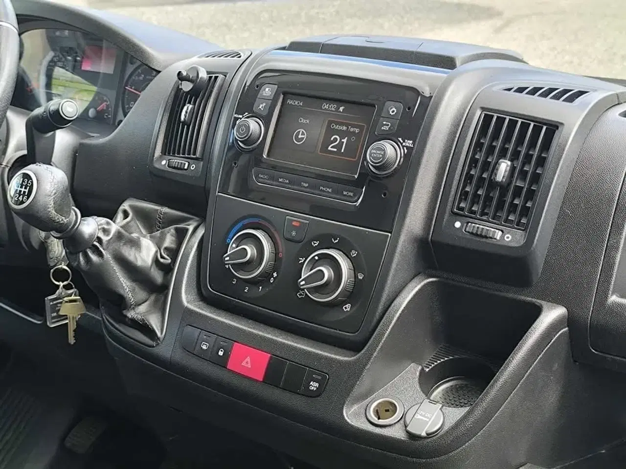 Billede 9 - Peugeot Boxer 435 2,2 BlueHDi 165 L4H3 Premium