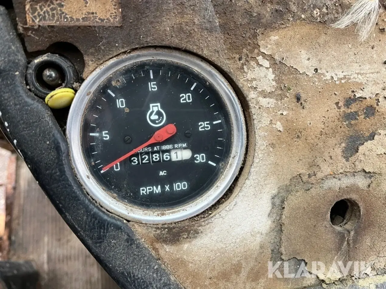 Billede 6 - Veterantraktor International 574 med byggelift