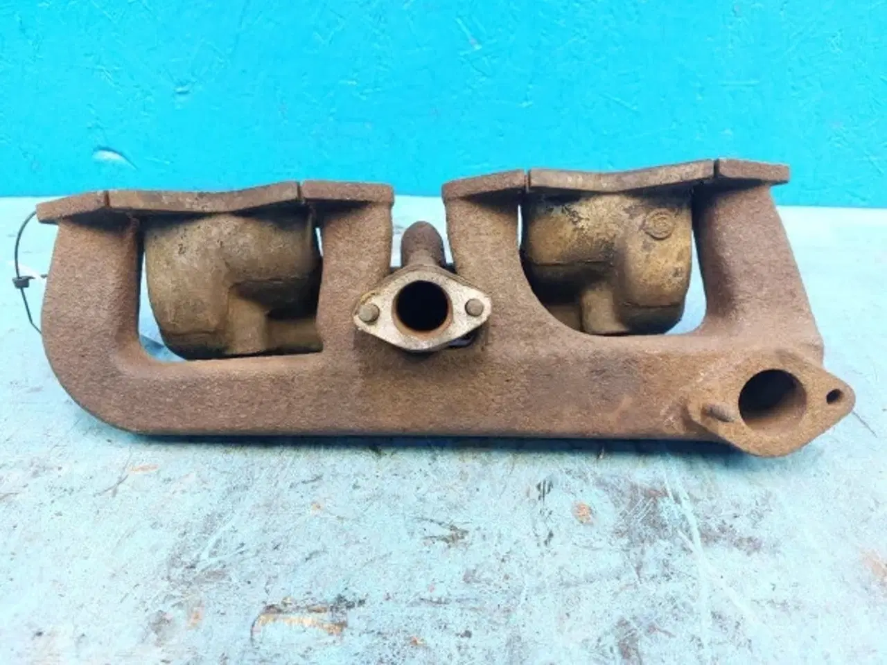 Billede 4 - Massey Ferguson TEA 20 Udstødningsmanifold 825458M1