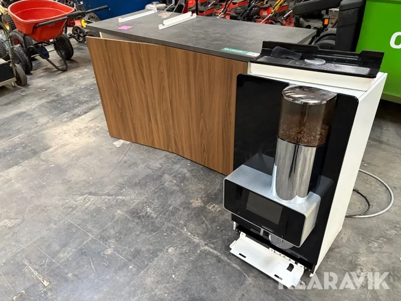 Billede 1 - Kaffemaskine N&W Global Vending Click med bord