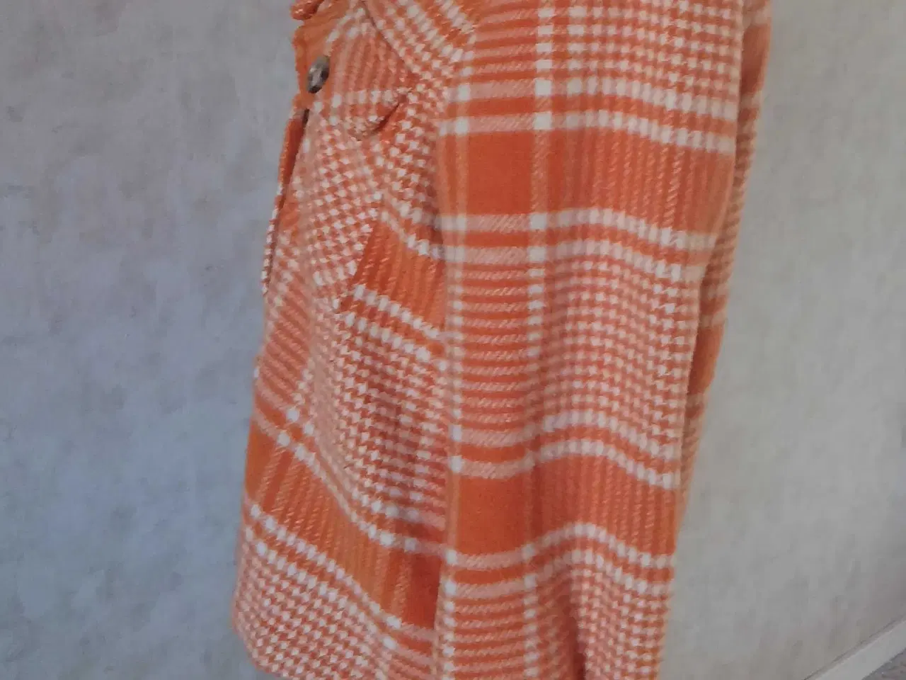 Billede 3 - Frakment ternede jakke str S/M 