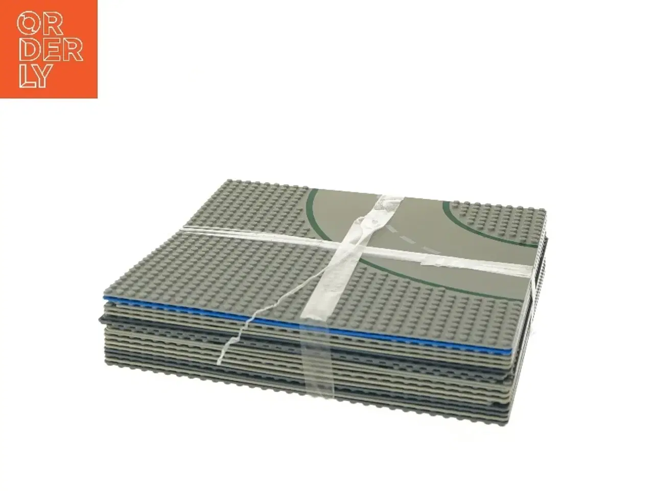 Billede 1 - LEGO vejkryds plader fra Lego (str. 17 stk 25,5x25,5 cm)