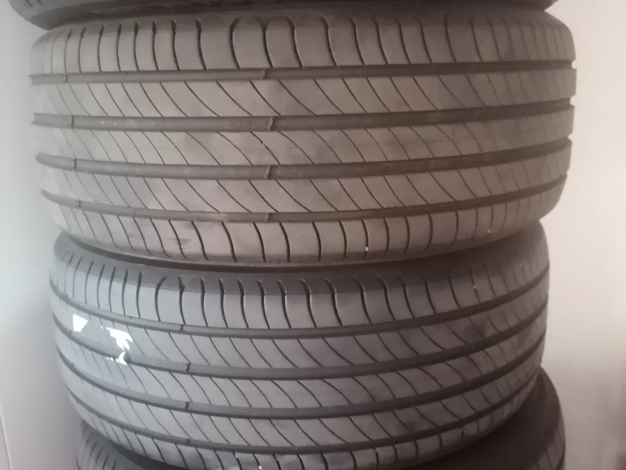 Billede 1 - 215/50-17 Michelin Primacy 4 dæk