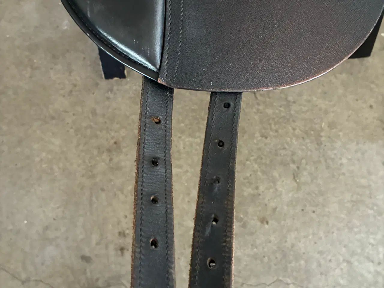 Billede 6 - Dressur sadel bred model 16.5”