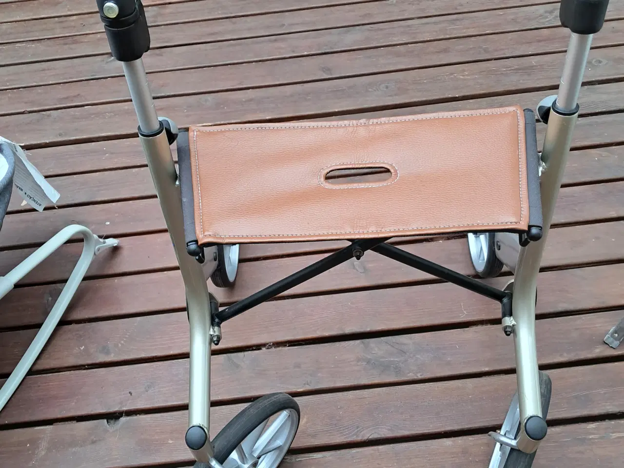 Billede 3 - Rollator sælges 