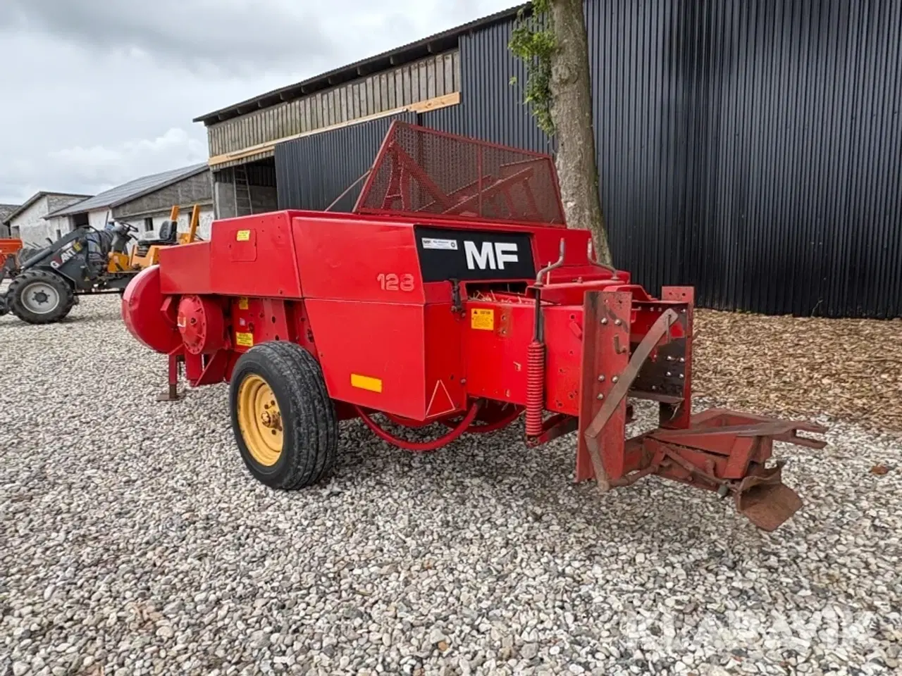 Billede 4 - Ballepresser Massey Ferguson 128