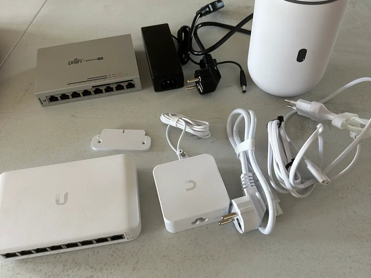 Billede 1 - UniFi udstyr