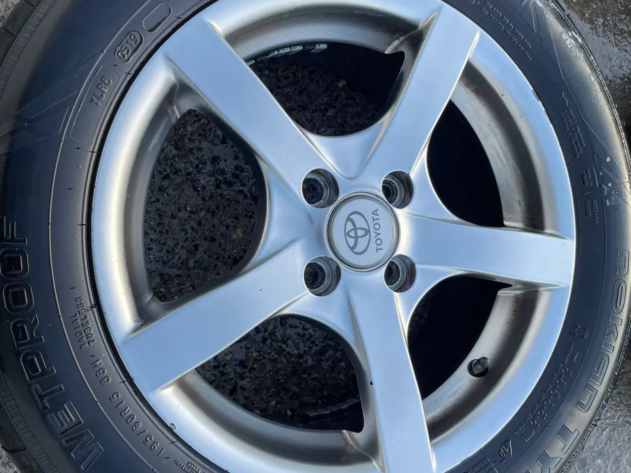 Billede 2 - Alufælge Toyota Corolla