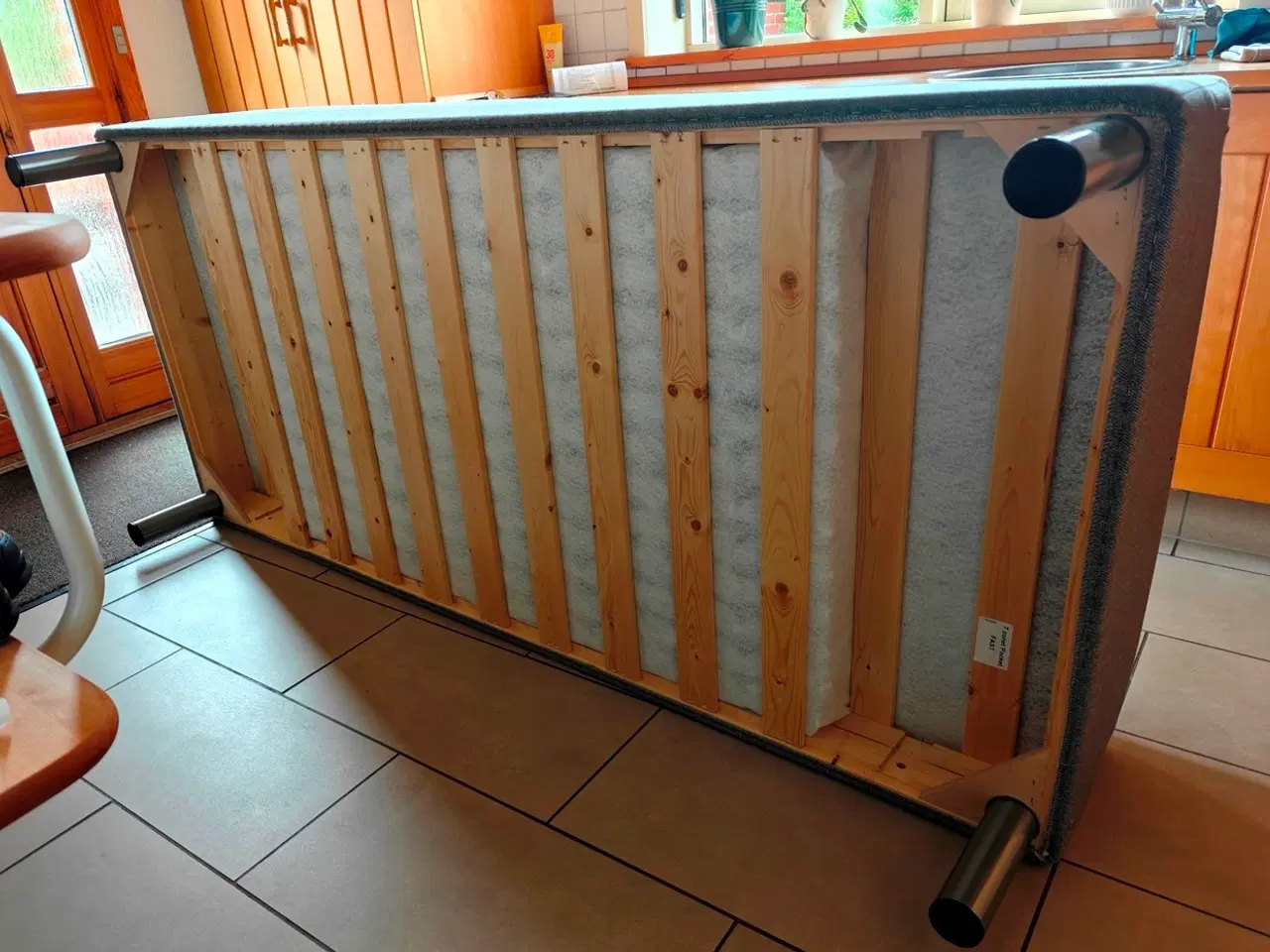 Billede 2 - Boxmadras 90x200 som ny
