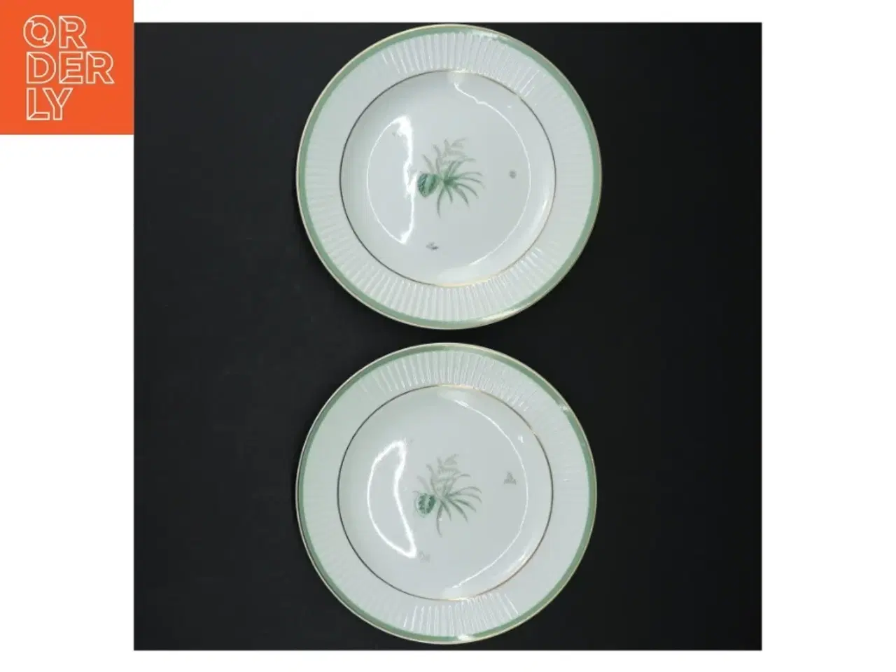 Billede 5 - Grøn Melodi RC Porcelænsmiddagstallerkener med plante dekoration fra Royal Copenhagen (str. Ø. 17 cm)