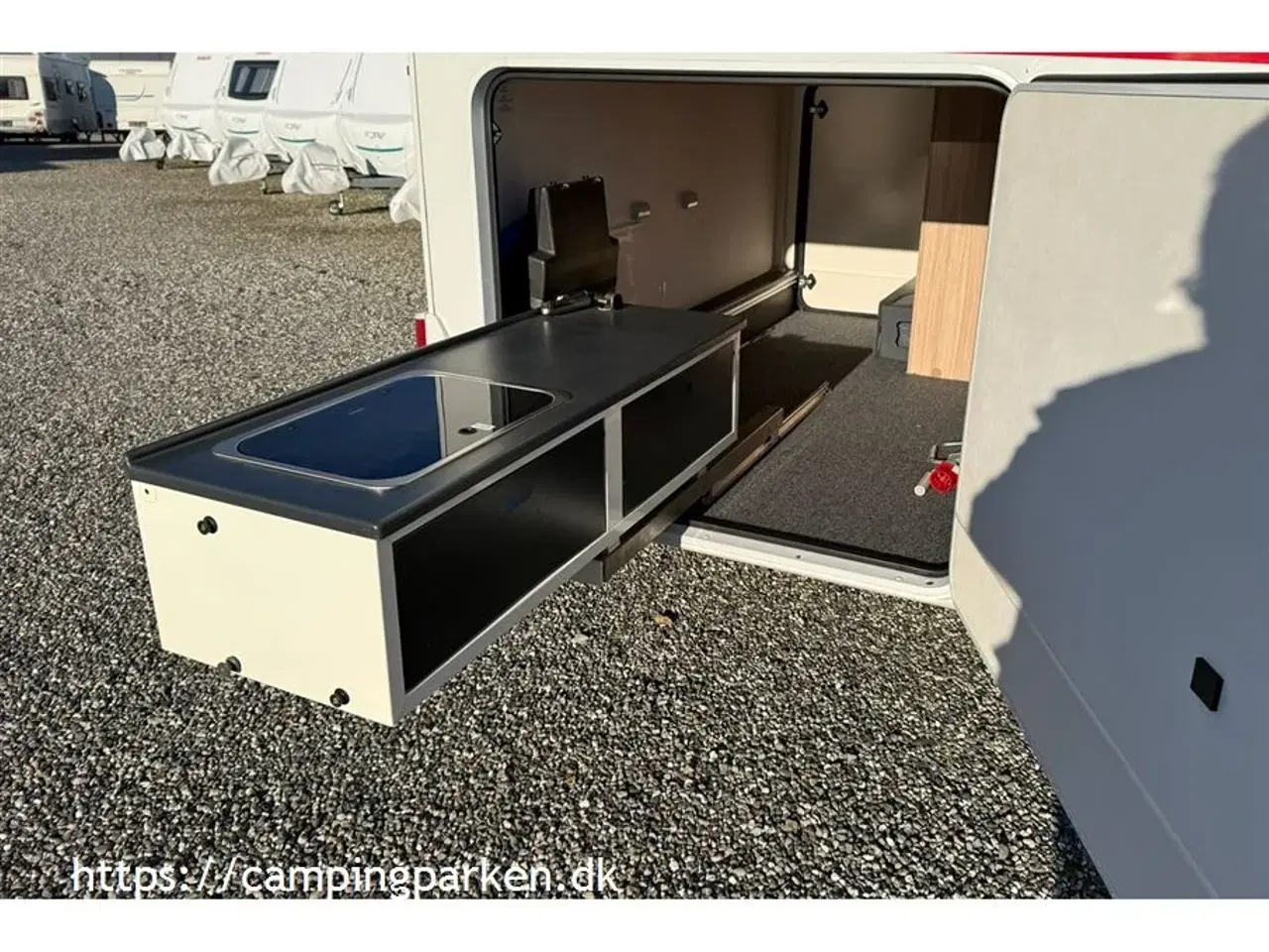 Billede 16 - 2021 - SunLight I 69 L   Velholdt autocamper med queens bed, meget udstyr og automatgear