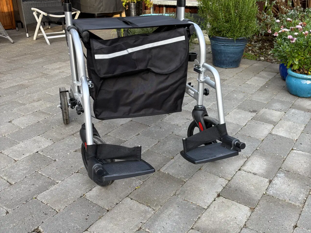 Billede 3 - Rollator ( hjælpemiddel)