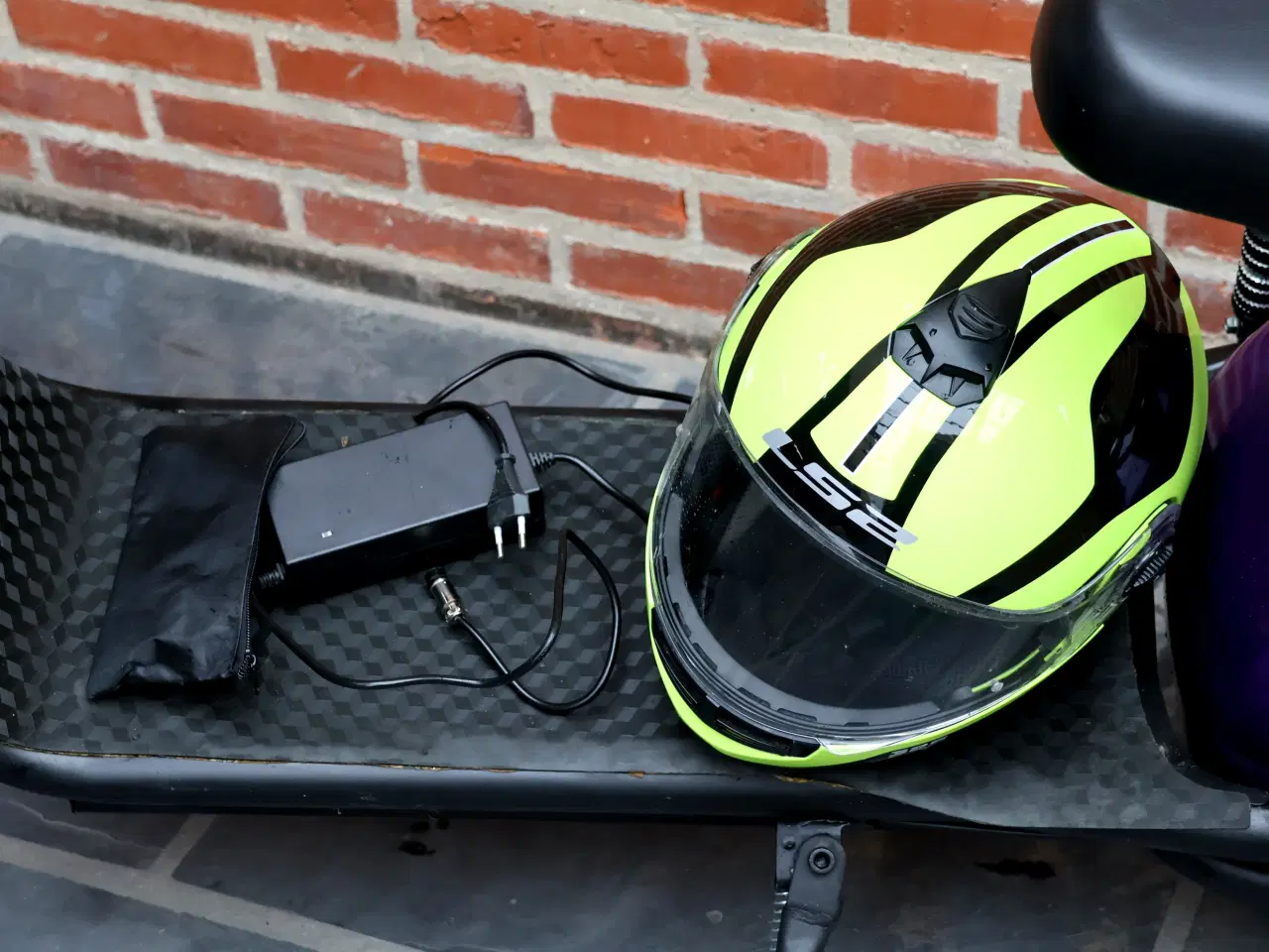 Billede 9 - El-scooter m/skivebremser for og bag, styrthjelm