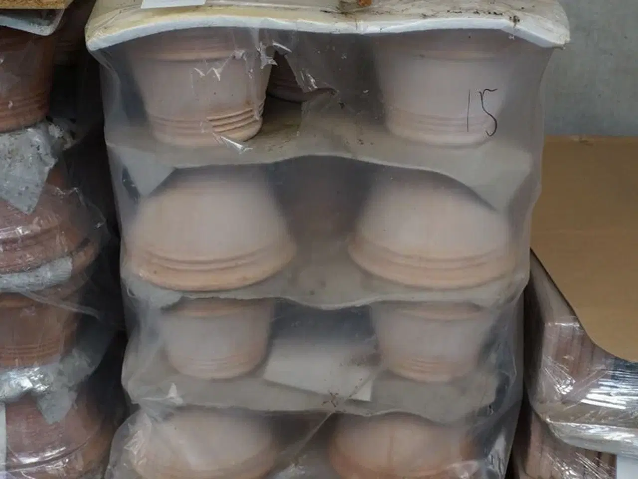 Billede 1 - Palle med diverse potter