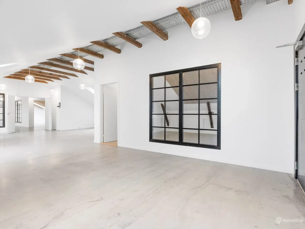 Billede 8 - Attraktiv introleje på kun kr. 1.100 pr. m² - Flot og indbydende storrumskontor