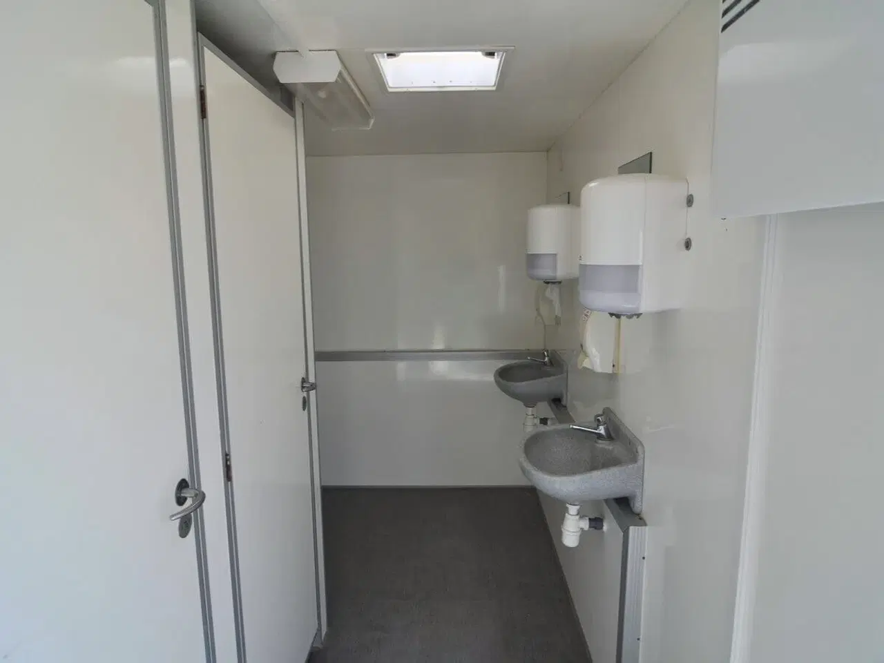 Billede 10 - Toiletvogn 730: Herre-dame