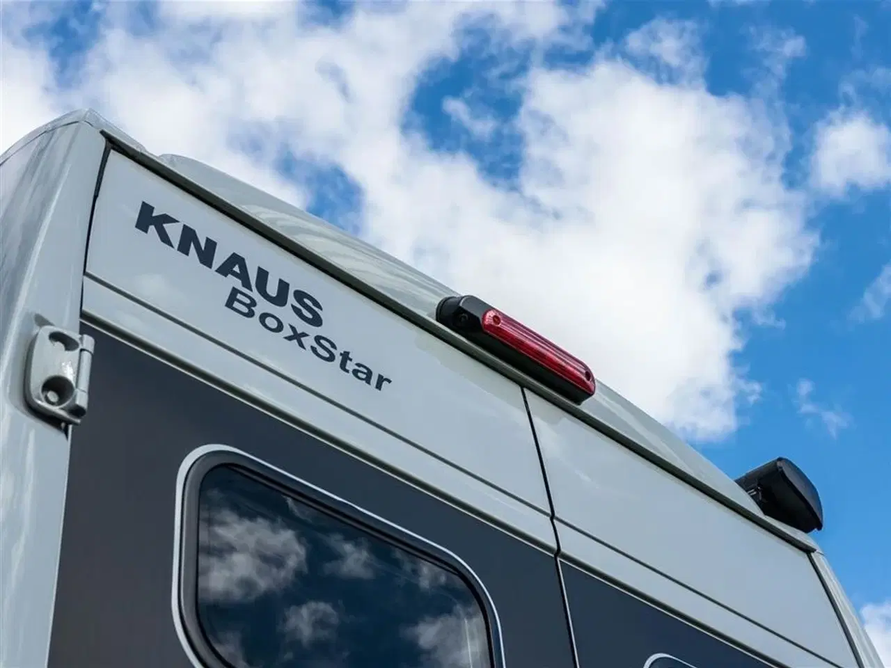Billede 11 - 2023 - Knaus BoxStar 540 Road   Kompakt - Dieselvarme og kompressor køleskab mm.