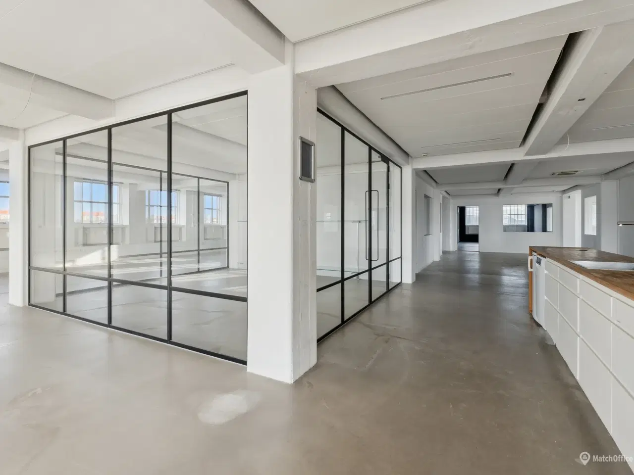 Billede 1 - Otto Busses Vej 7 – 2. sal med mange muligheder