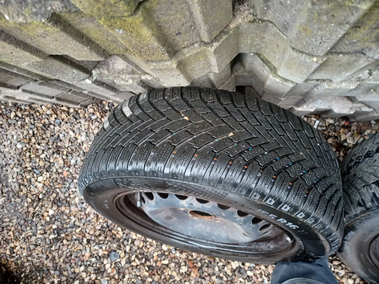 Billede 2 - Ford vinterhjul.