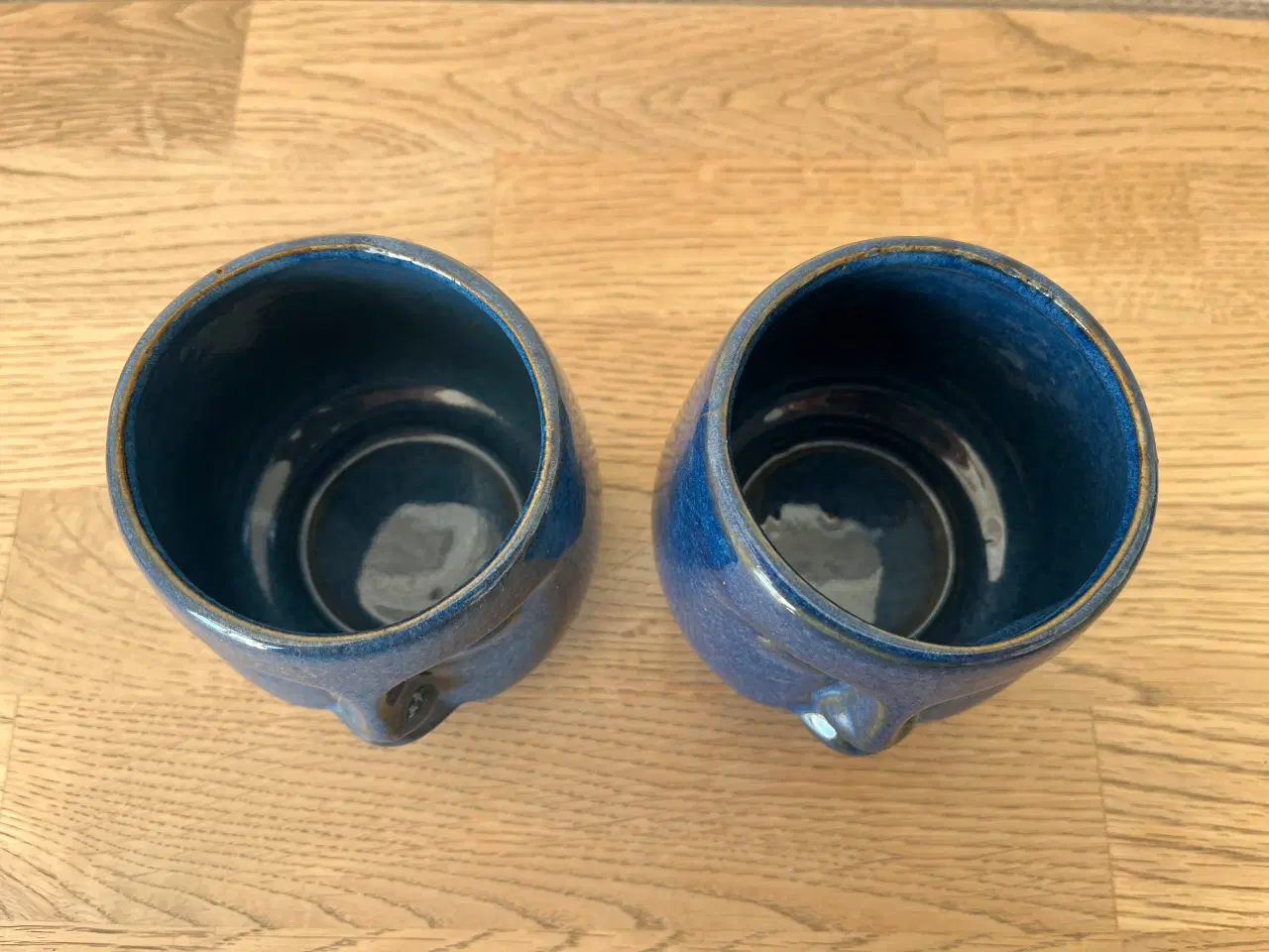 Billede 2 - 2 urtepotteskjulere med ansigt, Design by Lundager