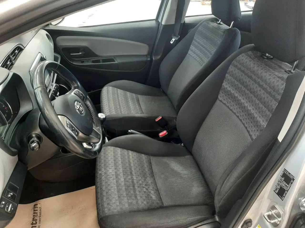 Billede 12 - Toyota Yaris 1,0 VVT-i T2 Komfort