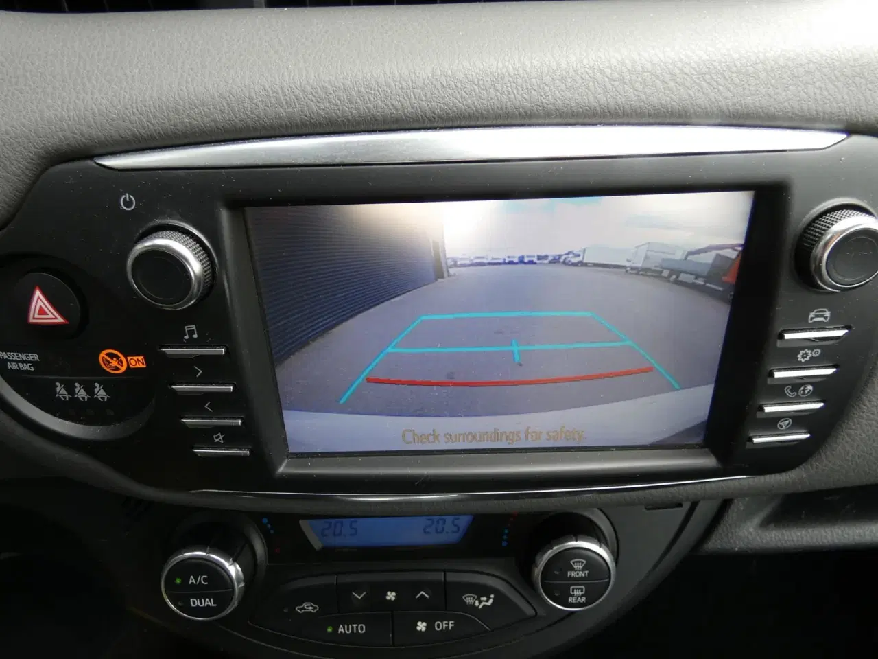 Billede 12 - Toyota Yaris 1,5 Hybrid H2 E-CVT 100HK 5d Trinl. Gear