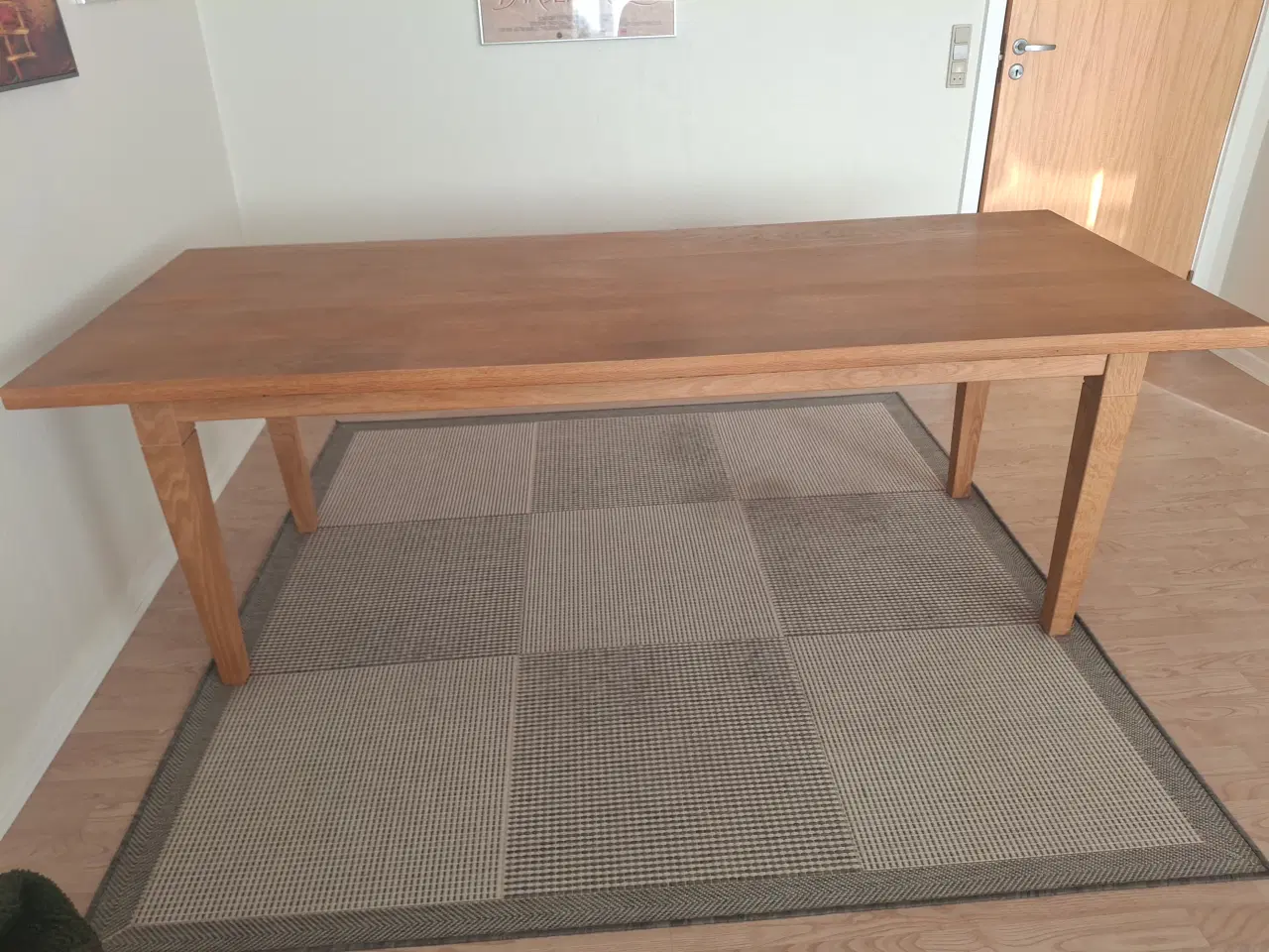 Billede 2 - Spisebord i massivt træ, gratis afhentning