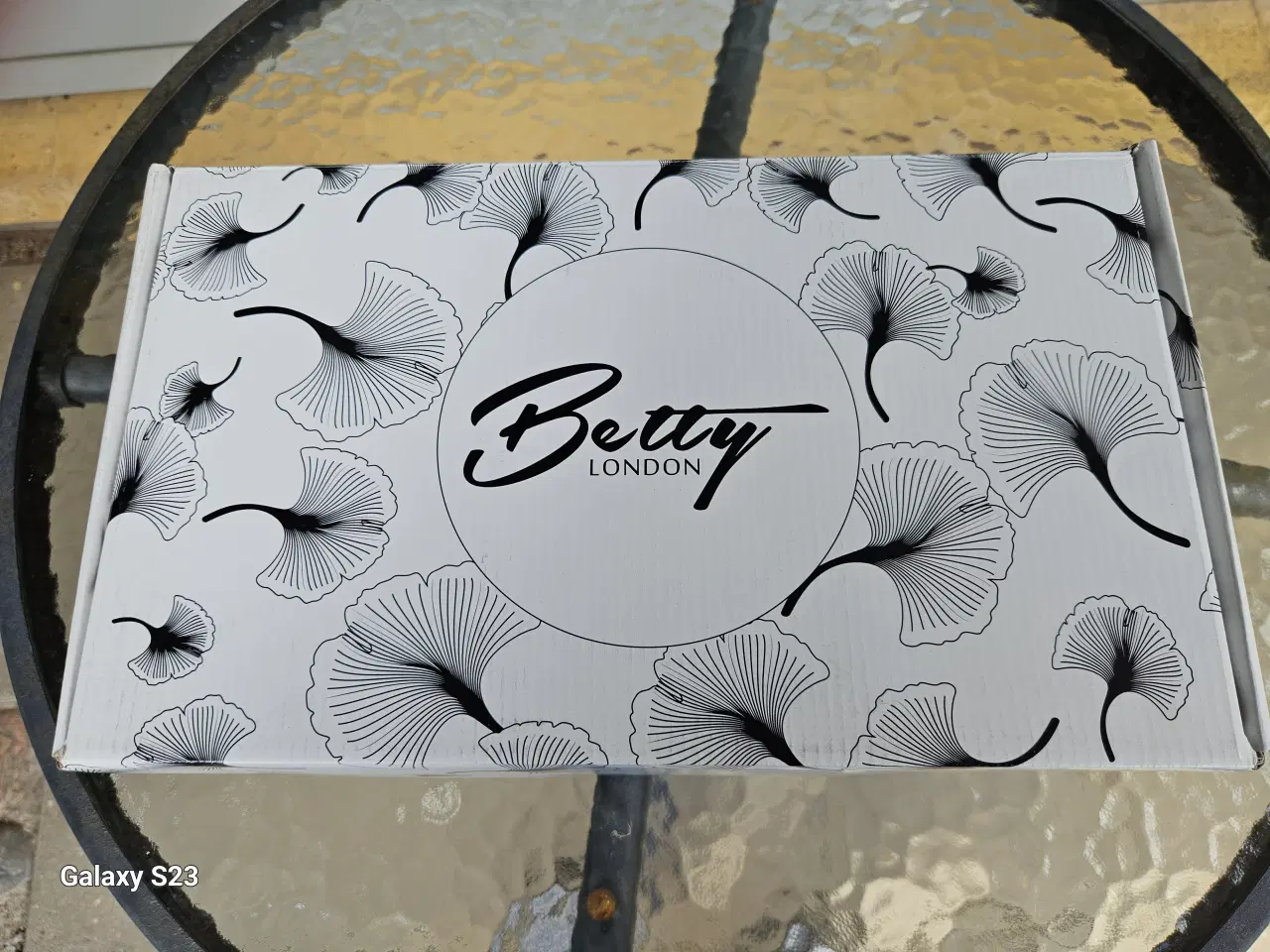 Billede 9 - NYE BETTY LONDON SANDALER 