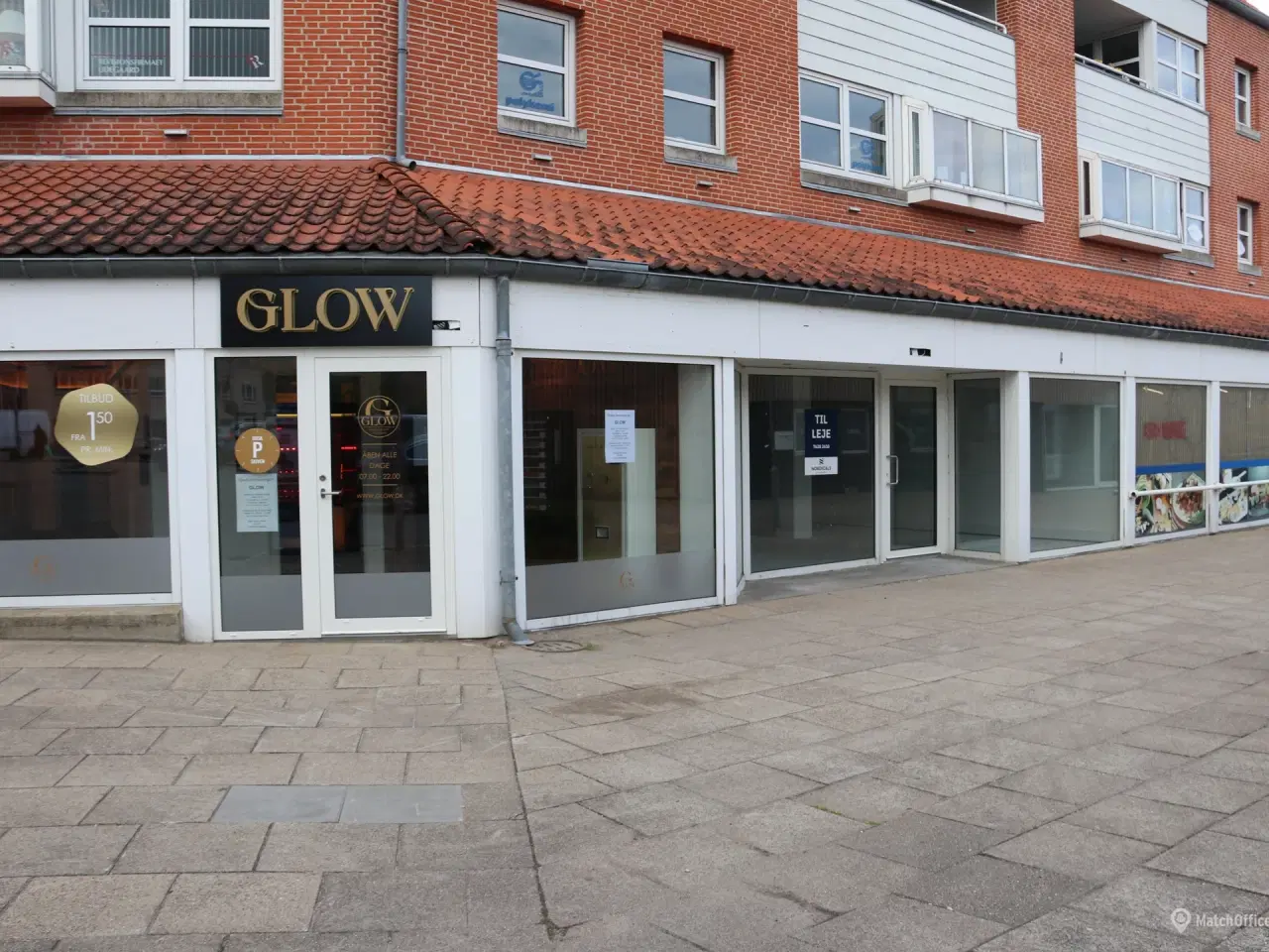 Billede 1 - Lys og synlig erhvervslejemål i Horsens midtby – ideelt til butik. kontor eller klinik