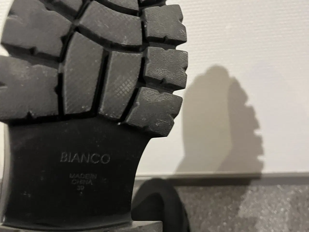 Billede 5 - Brugt 1 gang bianco støvle sort 