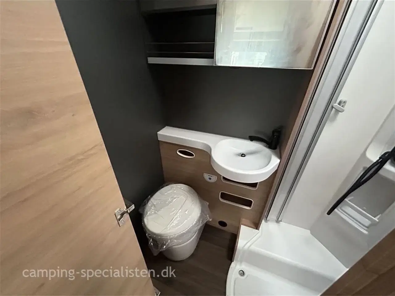 Billede 20 - 2026 - Knaus L!VE I 700 MEG Nyhed Knaus L!VE I 700 MEG 2026 med helt nyt interiør - kan ses nu hos Camping-Specialisten